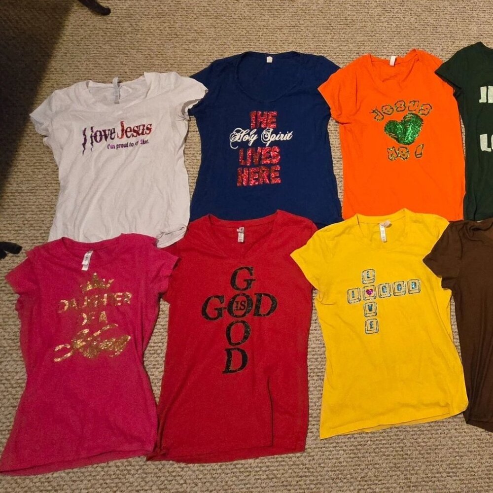 Lot of 11 inspirational shirts- many colors in AL and AXL (fits like a medium)